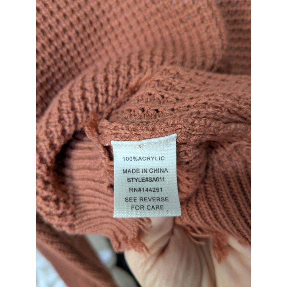 Moon and Madison Women's Distressed V-Neck Pullover Sweater Rust Small - Picture 4 of 6